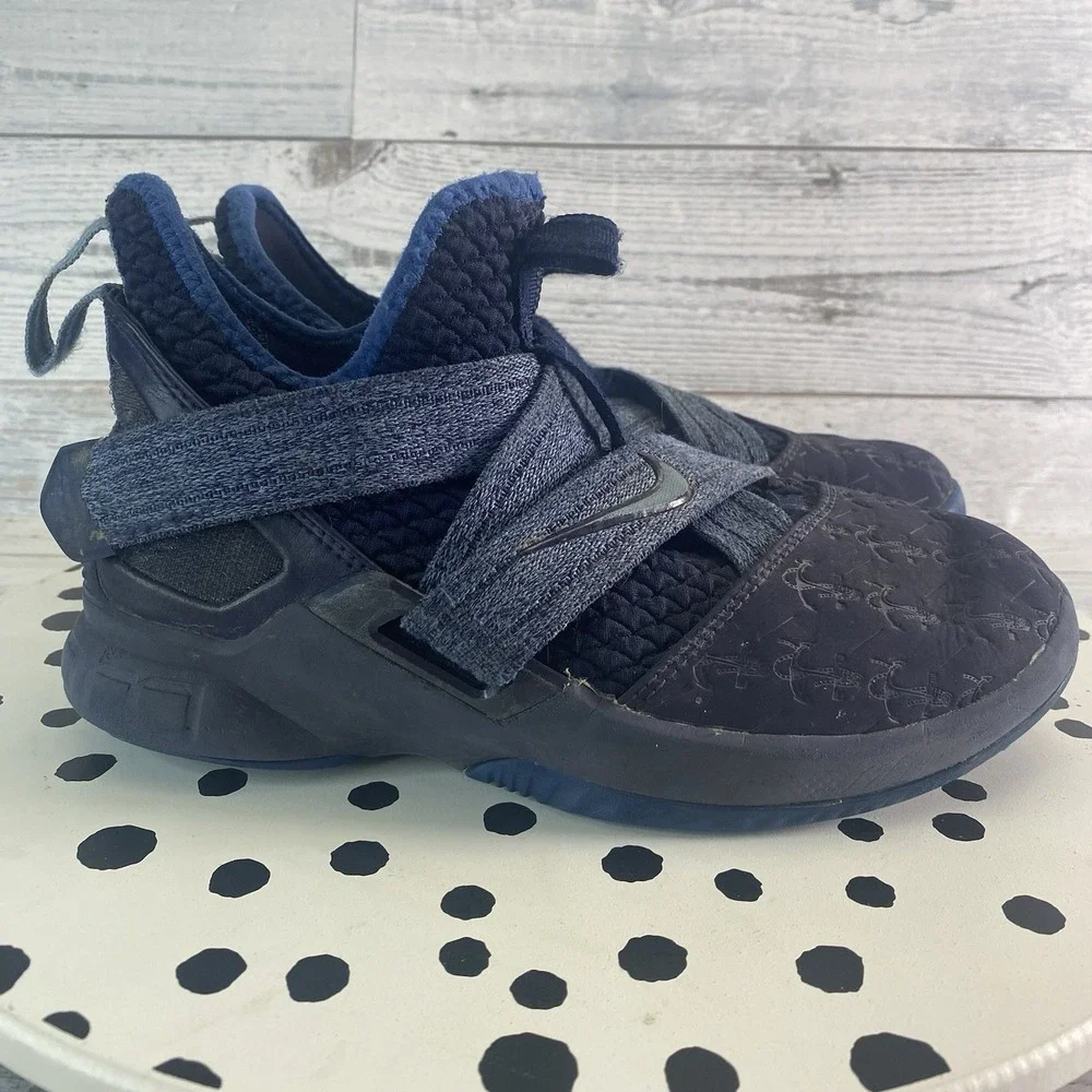 Nike Lebron Soldier 12 Anchor Shoes Boys 3.5Y Blue Basketball Athletic Sneakers